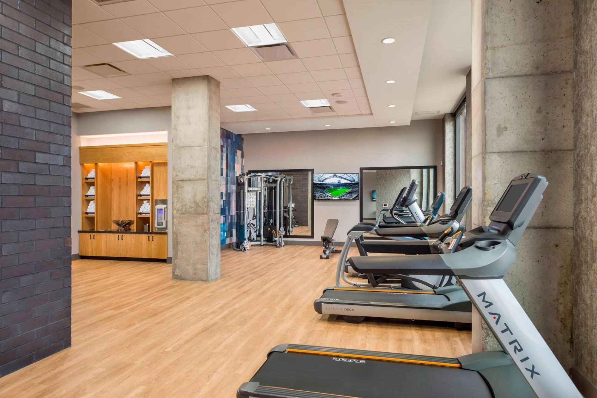 Springhill Suites Madison Esterno foto